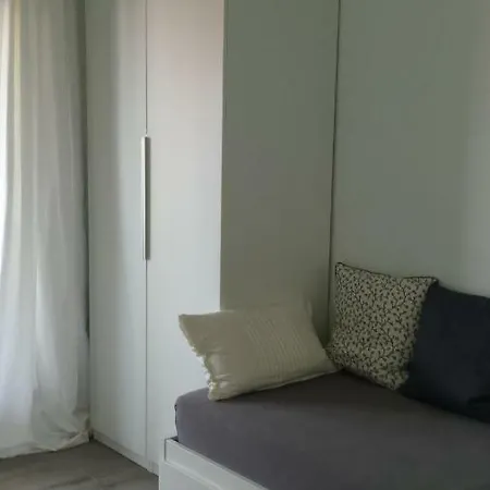 Robic Apartment Vir