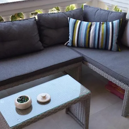 Robic Apartment Vir